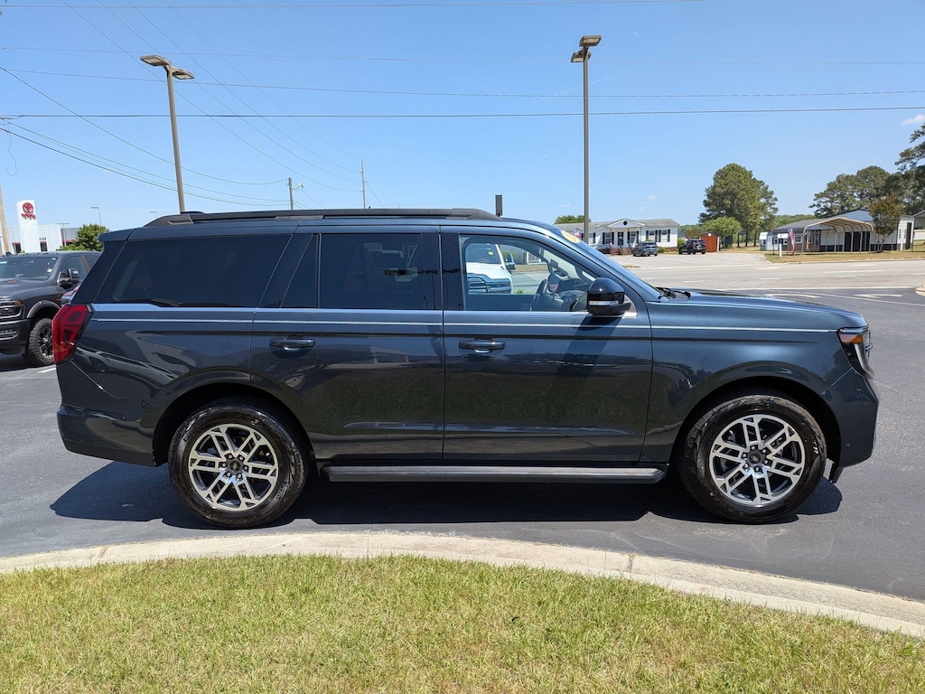 Used 2025 Ford Expedition Active SUV