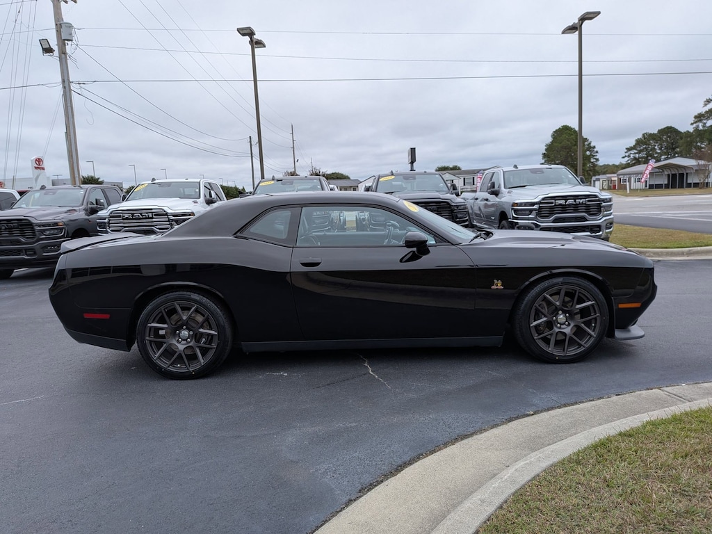 Used 2016 Dodge Challenger R/T Scat Pack Coupe