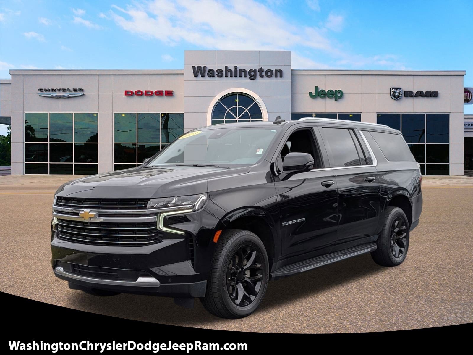2023 Chevrolet Suburban LT's photo
