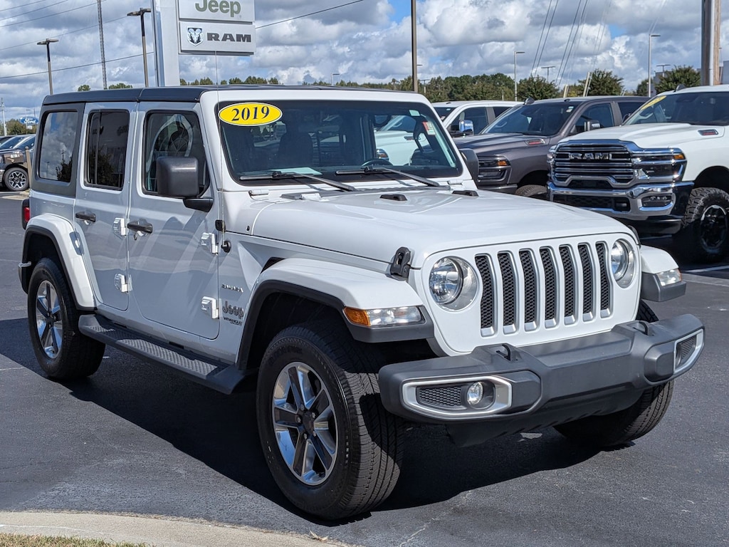 Used 2019 Jeep Wrangler Unlimited Sahara 4x4 SUV