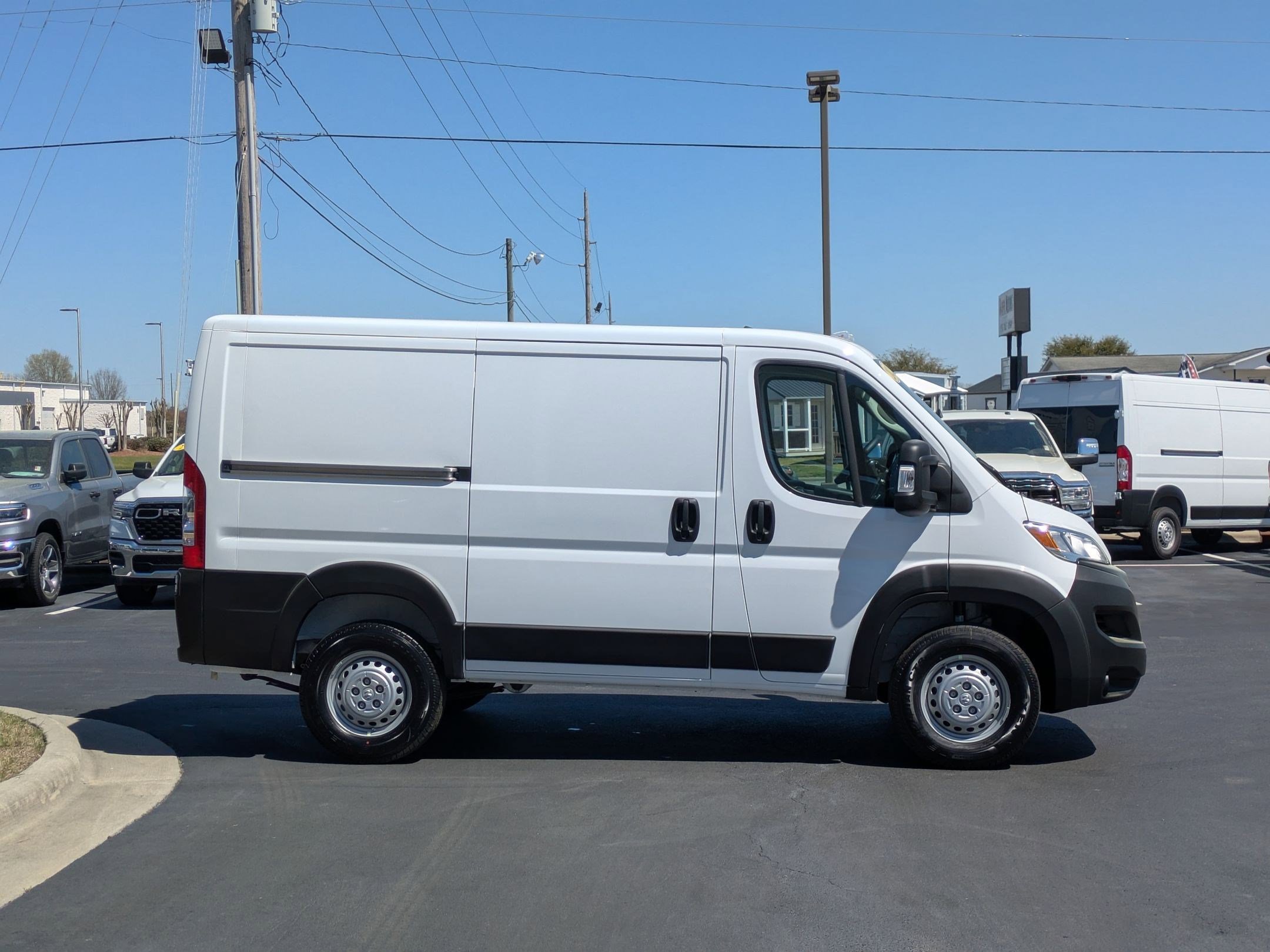 2025 Ram ProMaster 1500 photo 4