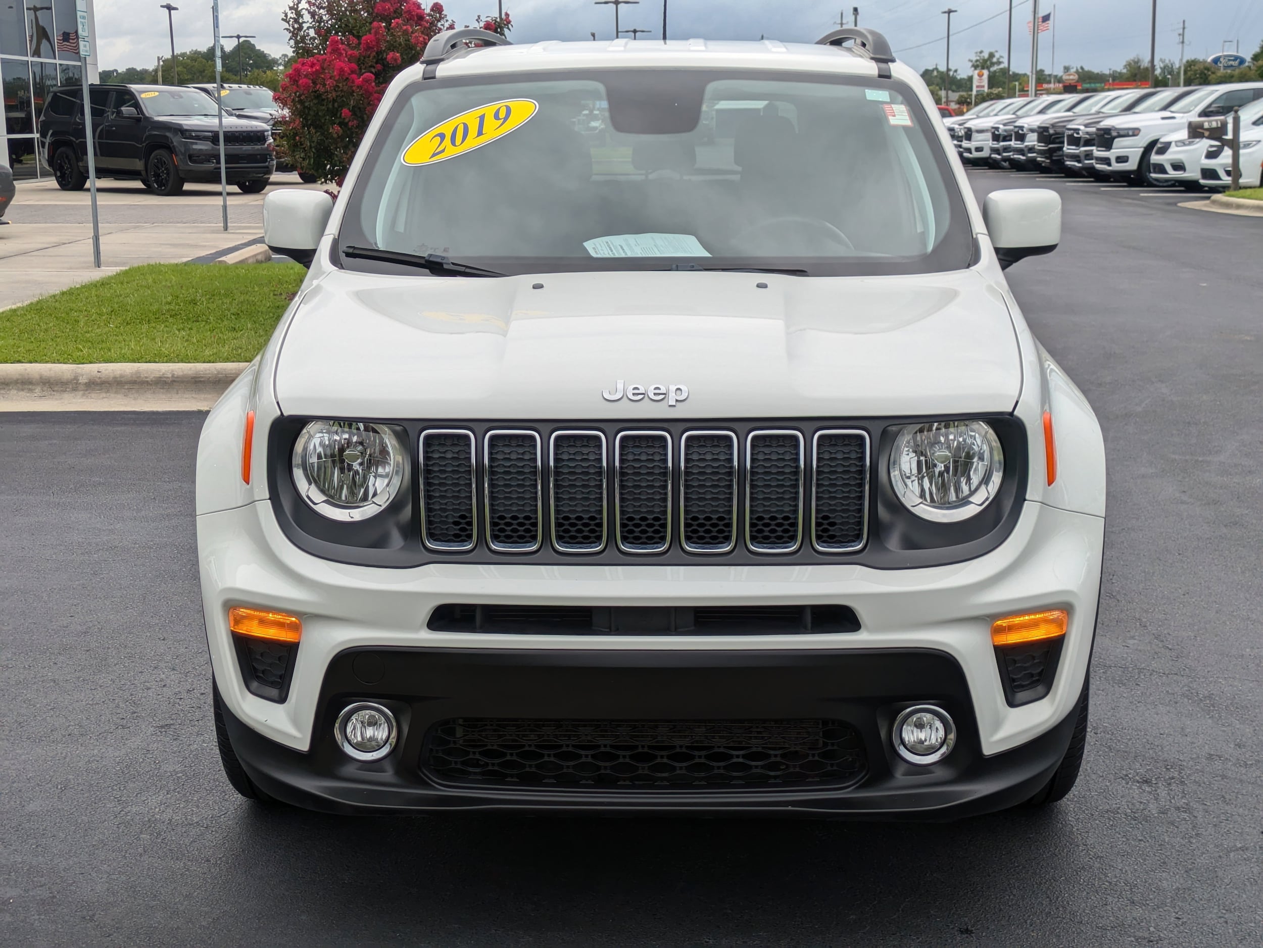 Used 2019 Jeep Renegade Latitude with VIN ZACNJABB2KPK08818 for sale in Washington, NC