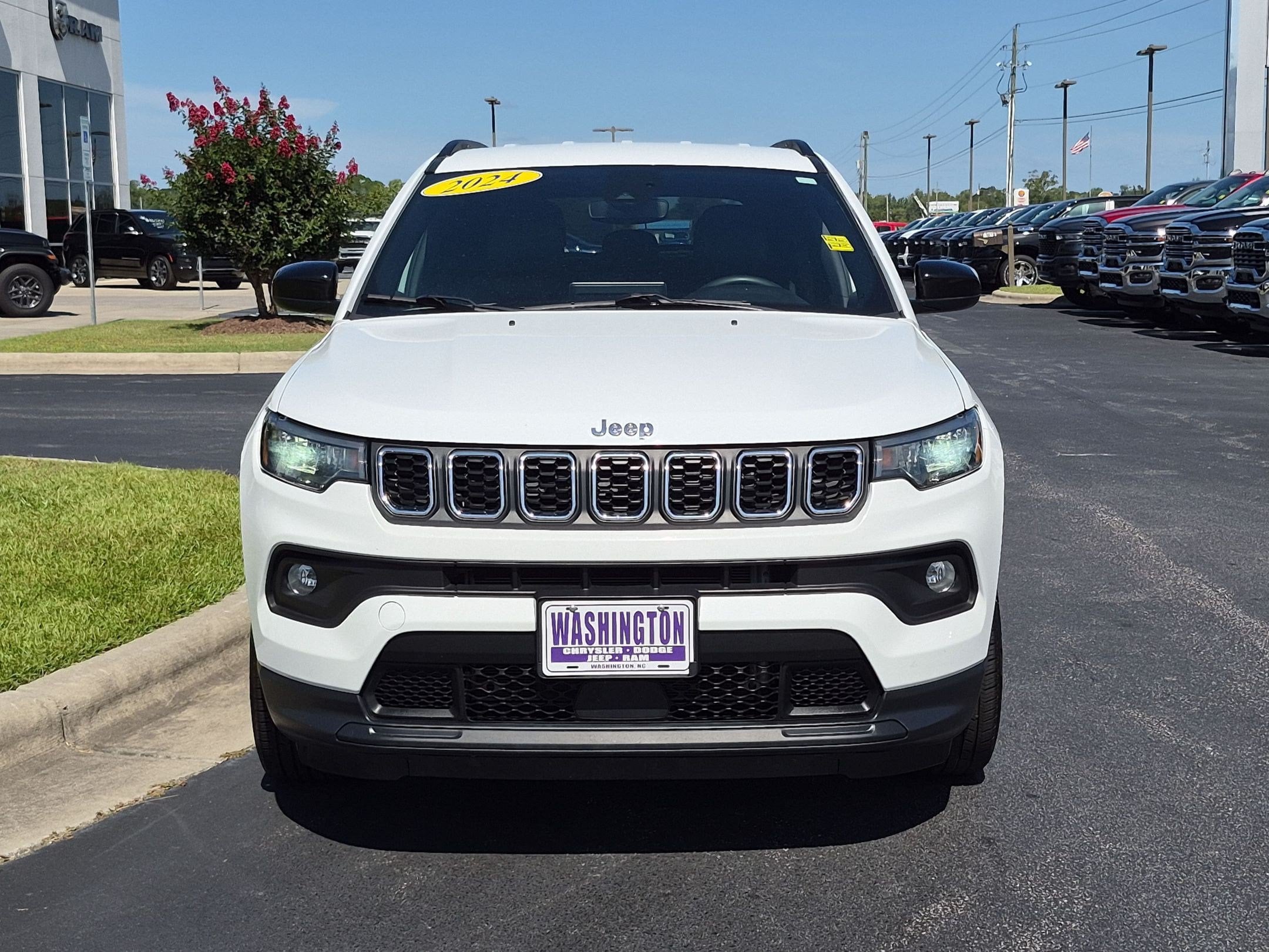 Used 2024 Jeep Compass Latitude with VIN 3C4NJDBN9RT110600 for sale in Washington, NC