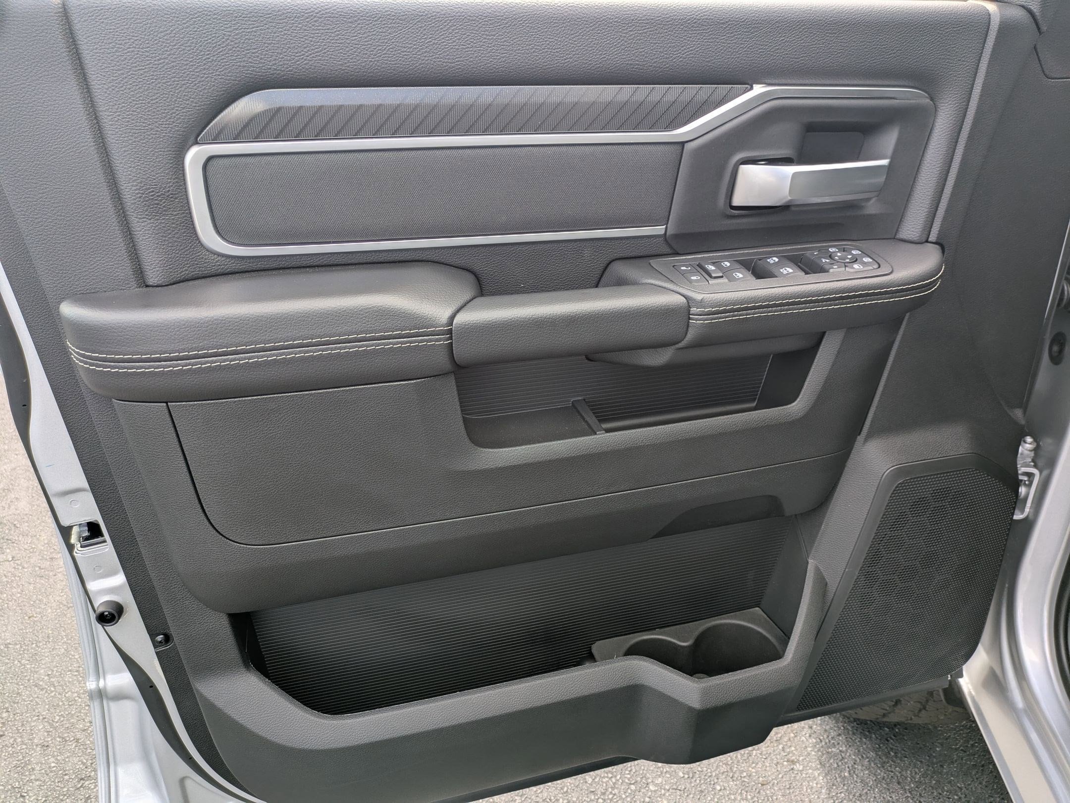 2026 RAM 2500 Big Horn - Photo 10