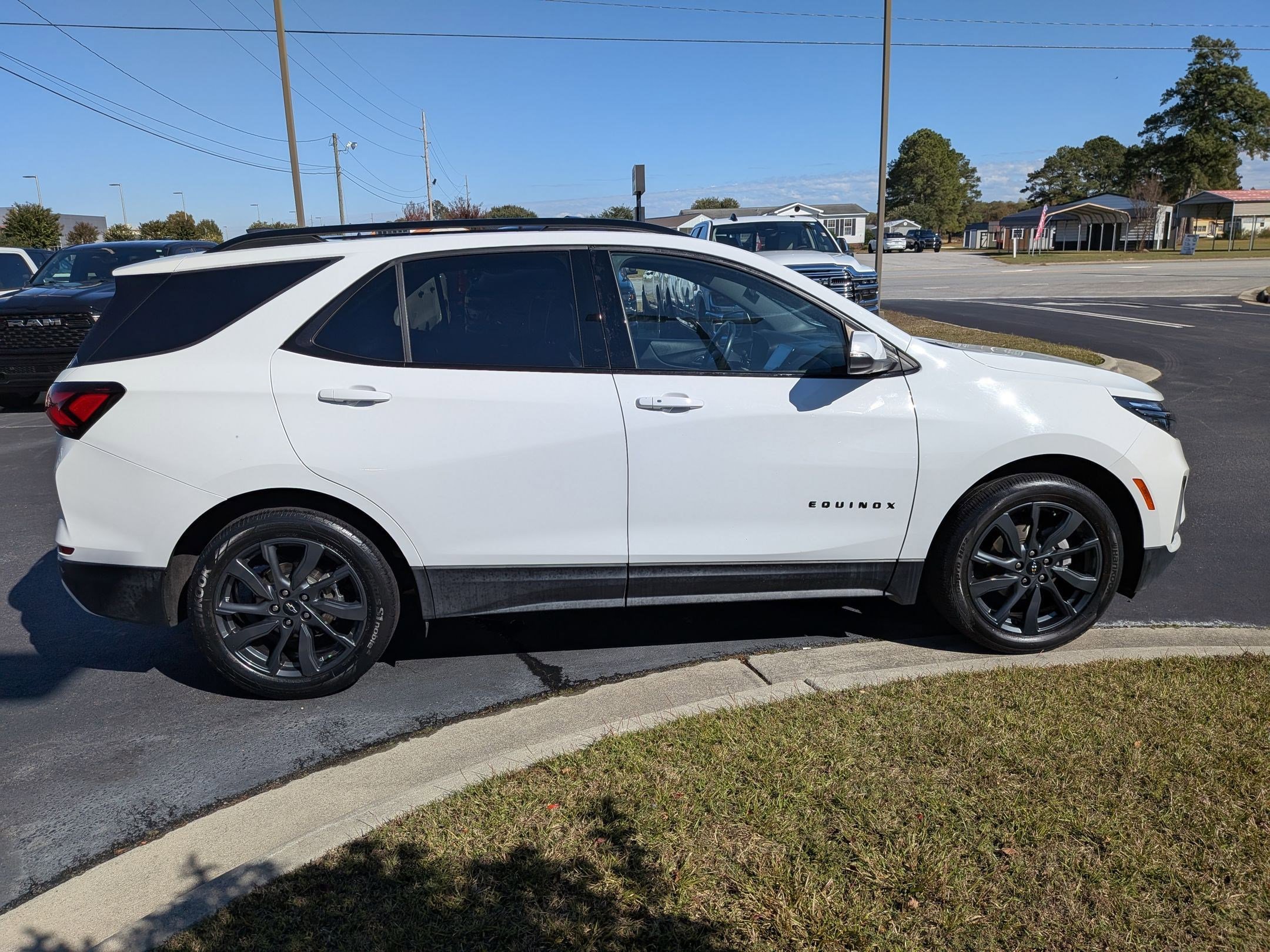 2023 Chevrolet Equinox RS photo 4