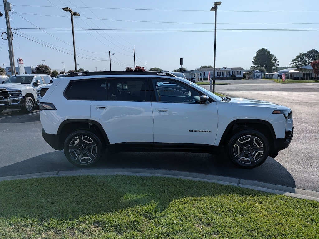 New 2026 Jeep Cherokee Laredo/Limited Sport Utility