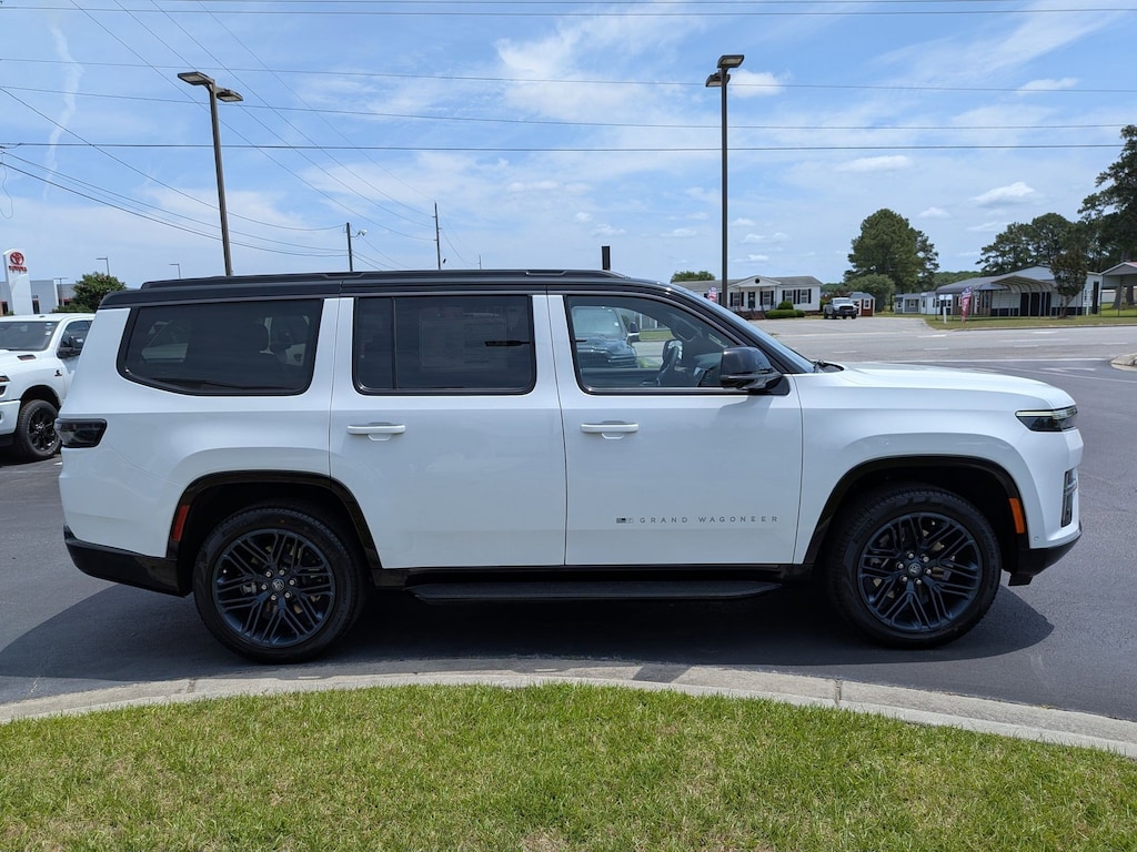 New 2026 Jeep Grand Wagoneer Base Sport Utility