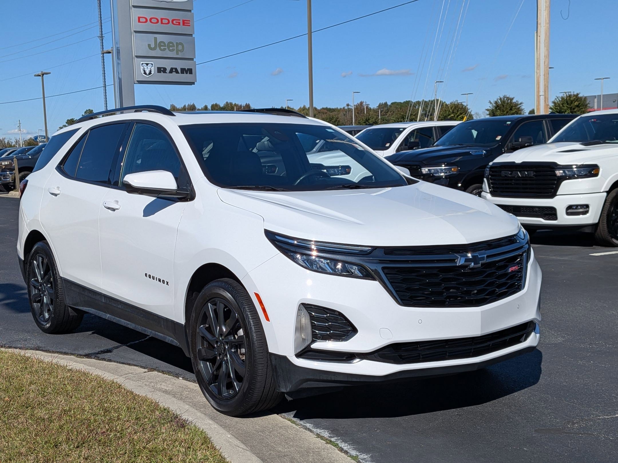 2023 Chevrolet Equinox RS photo 3