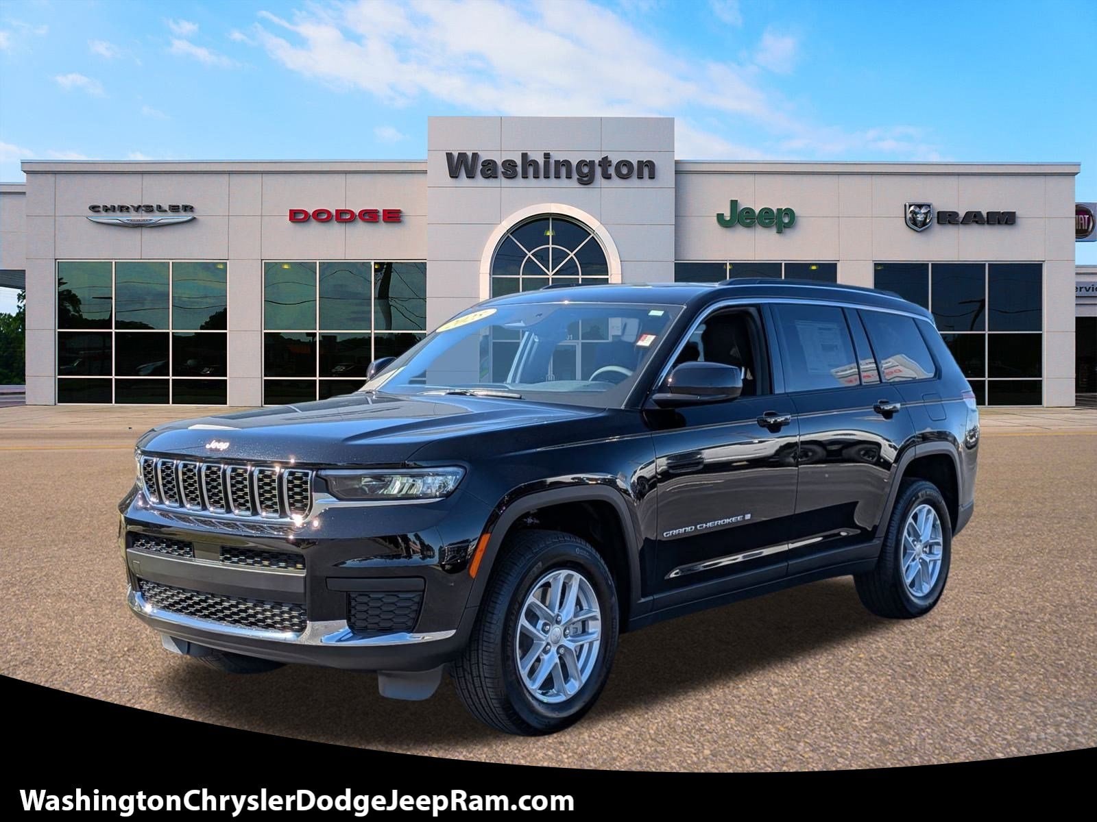 2025 Jeep Grand Cherokee L Laredo's photo