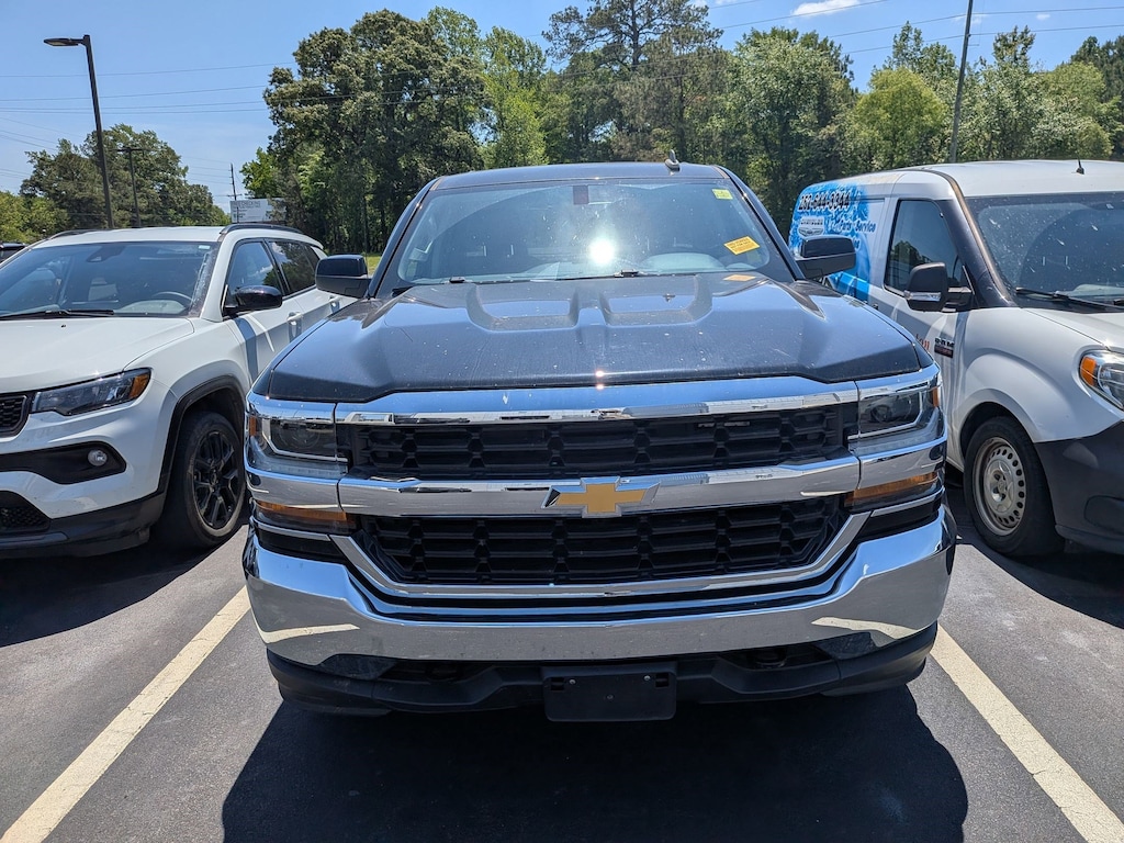 Used 2018 Chevrolet Silverado 1500 LT w/1LT Truck Double Cab