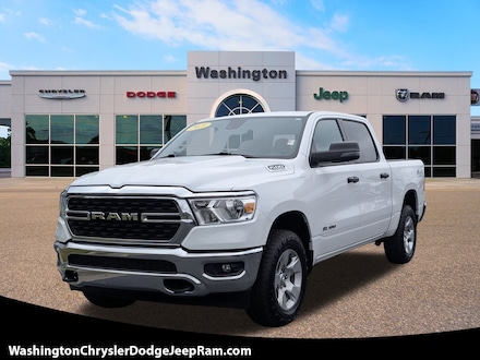 2023 Ram 1500 Big Horn/Lone Star Truck Crew Cab