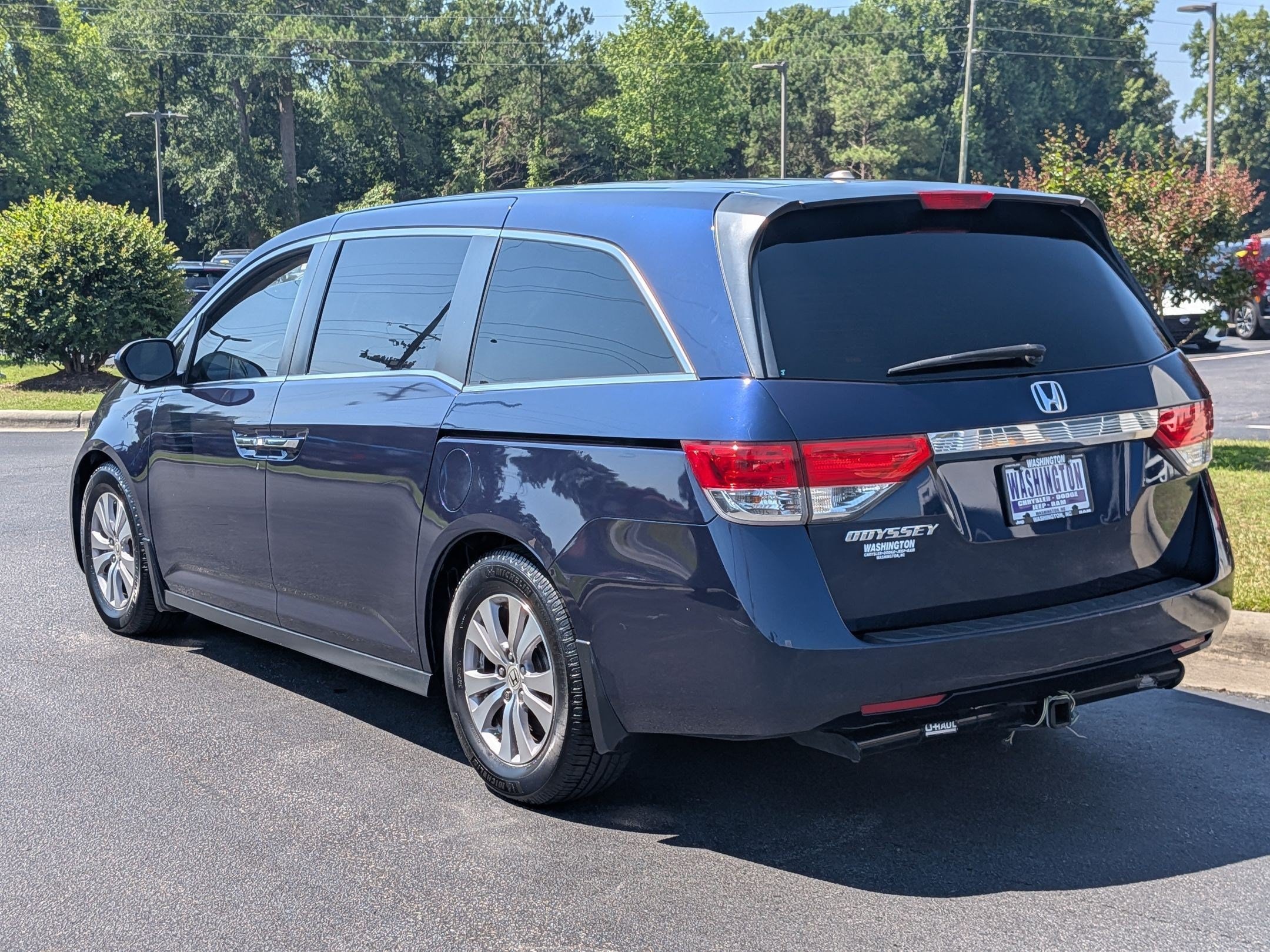 View vehicle photo 7