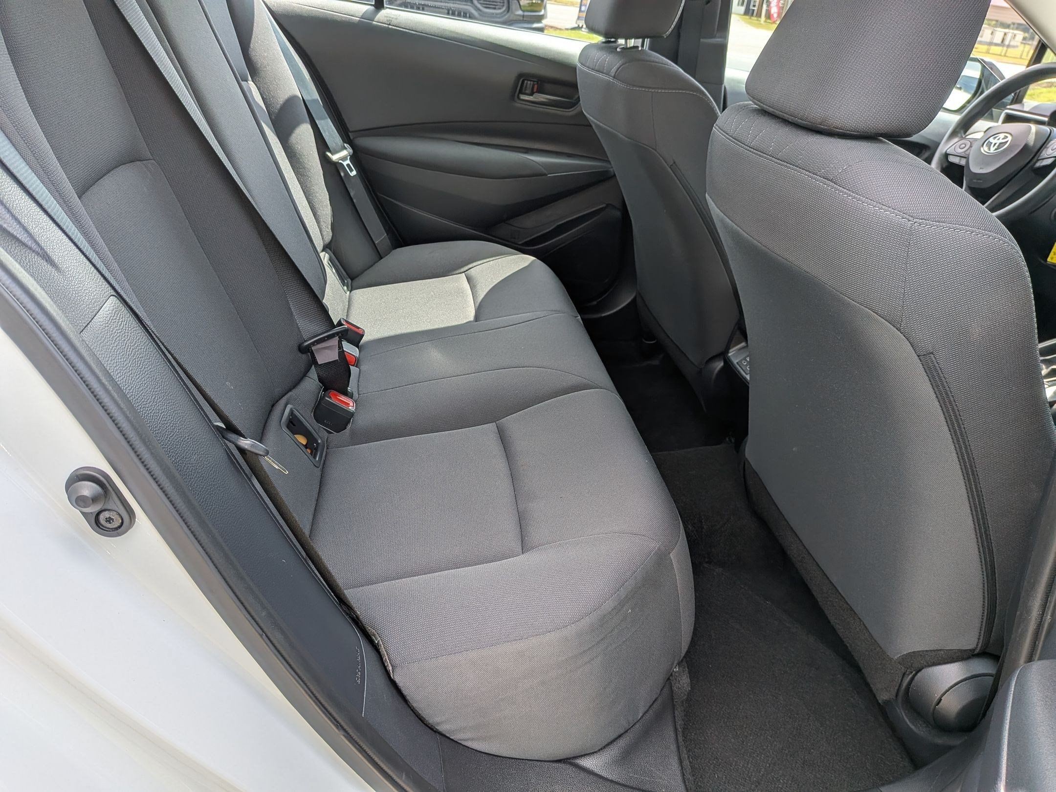 2025 Toyota Corolla LE - Photo 21