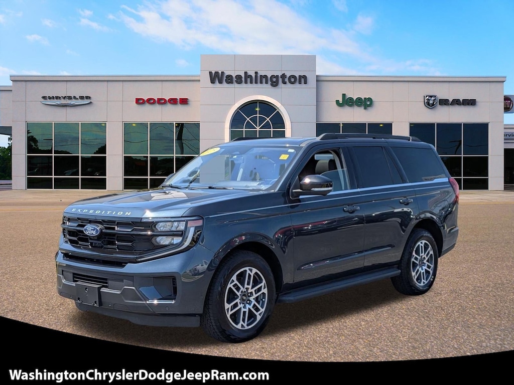 Used 2025 Ford Expedition Active SUV
