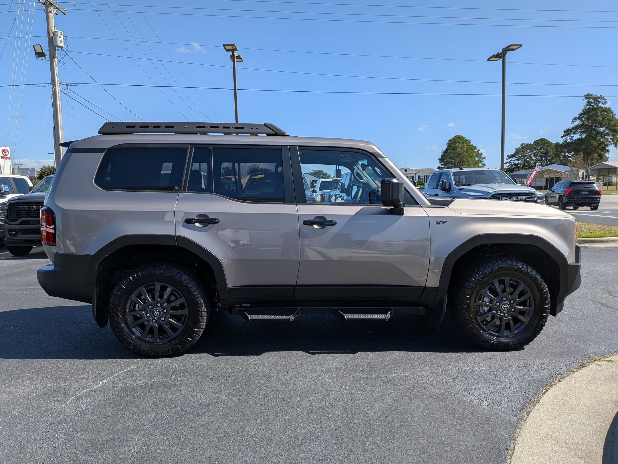 2025 Toyota Land Cruiser Hybrid photo 2