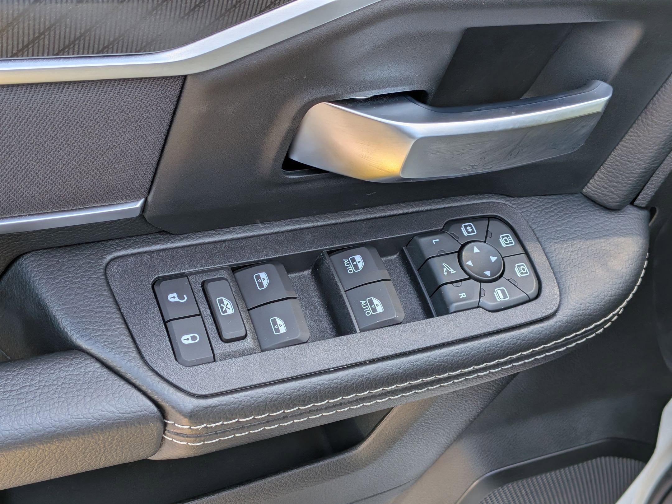 2026 RAM 2500 Big Horn - Photo 11