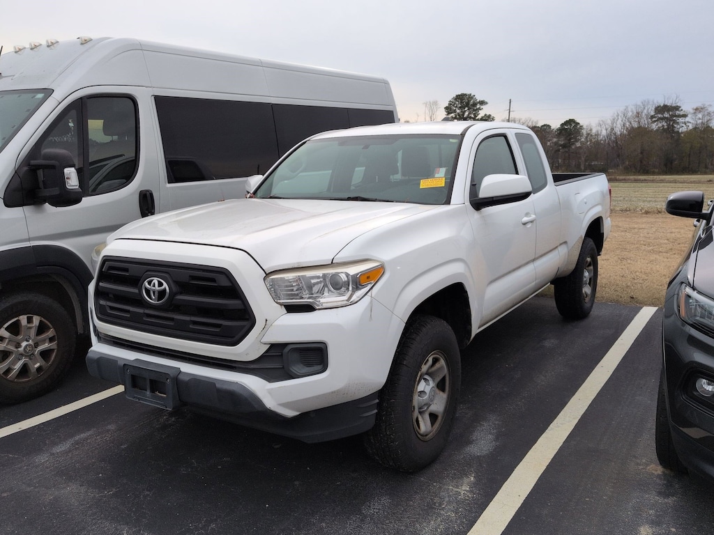 Used 2017 Toyota Tacoma Truck Access Cab