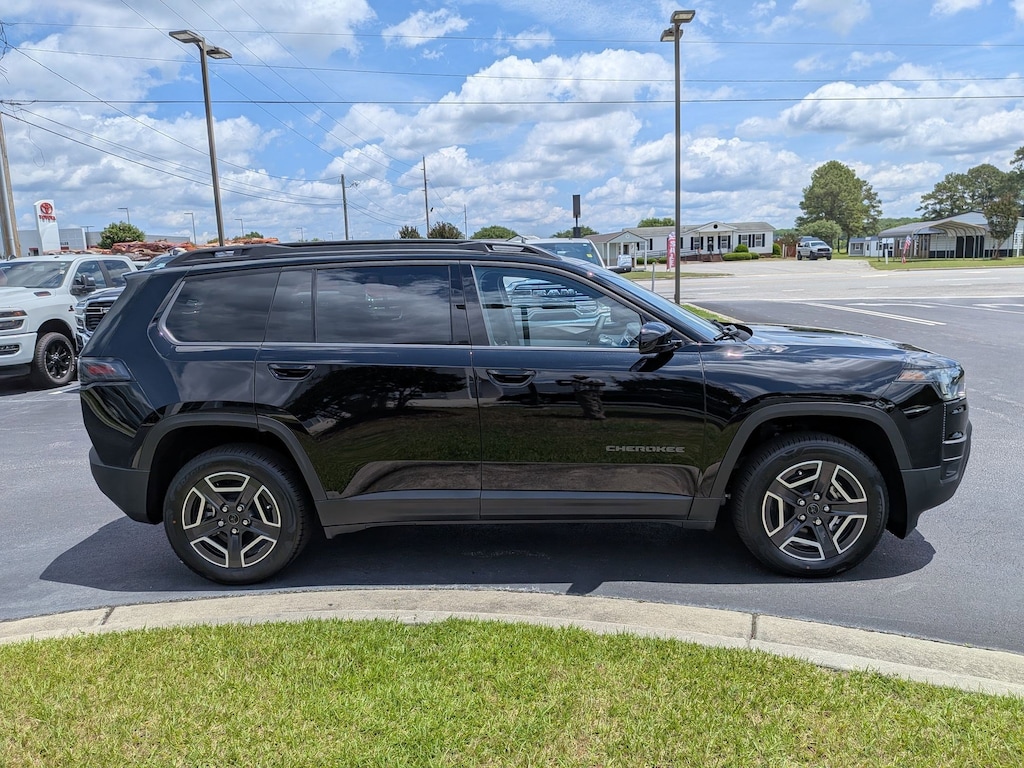 New 2026 Jeep Cherokee Laredo/Limited Sport Utility
