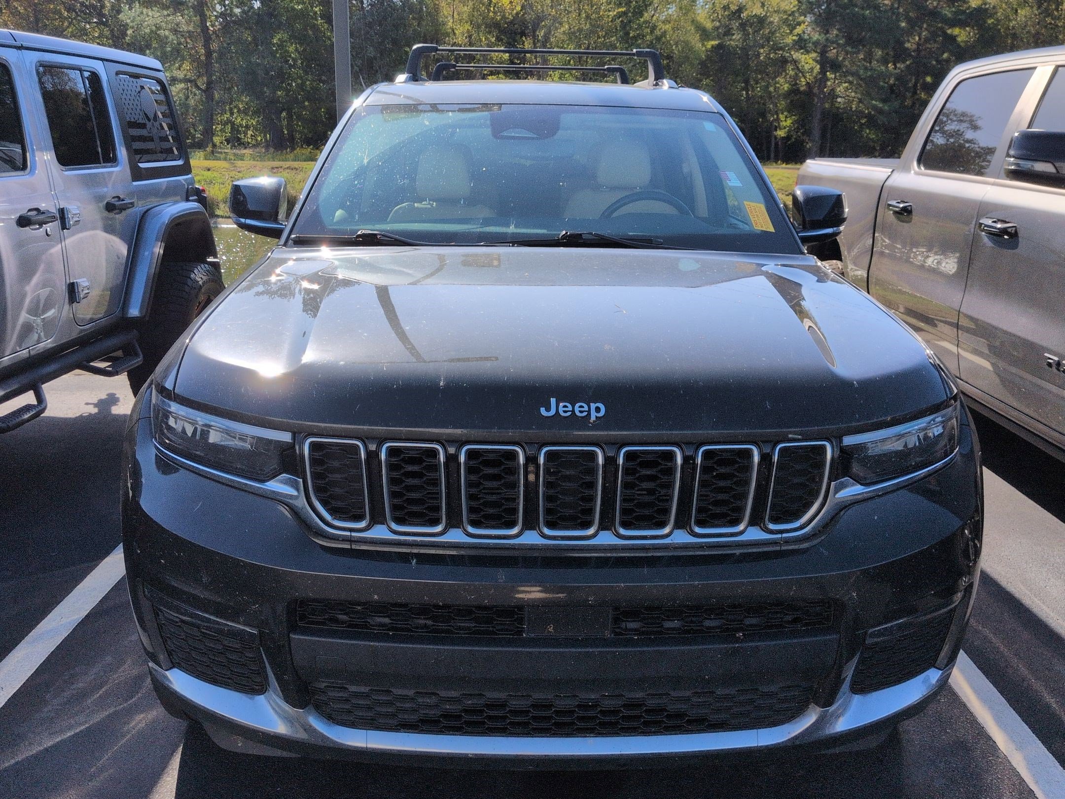 2021 Jeep Grand Cherokee Limited photo 2