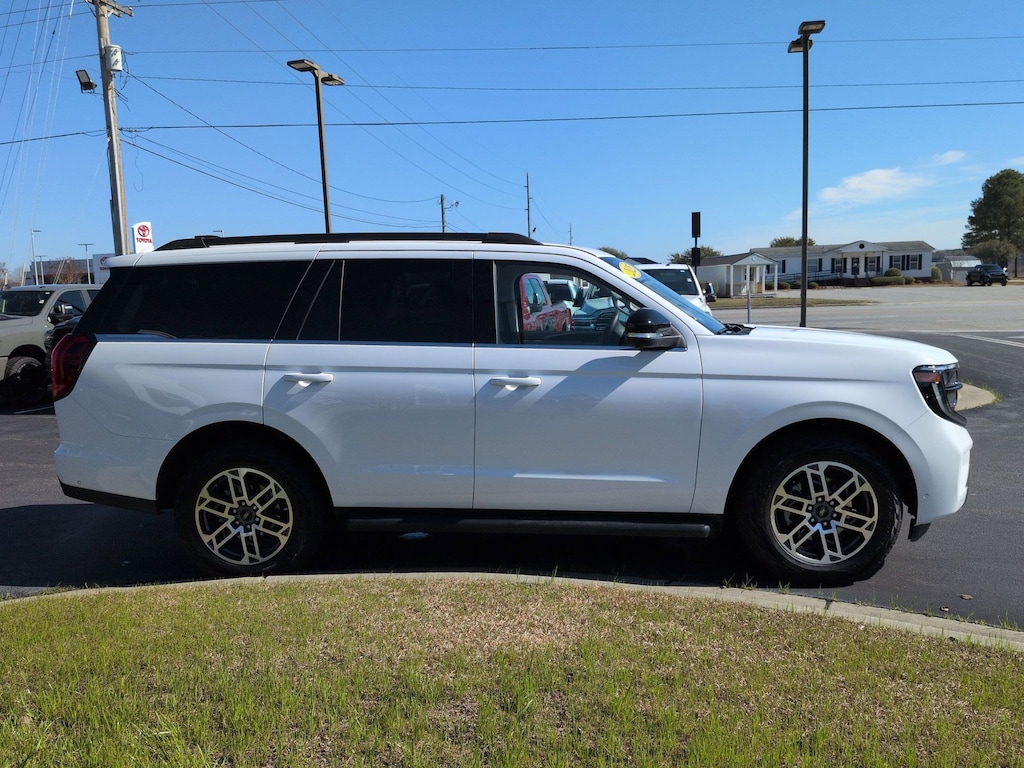 Used 2025 Ford Expedition Active SUV
