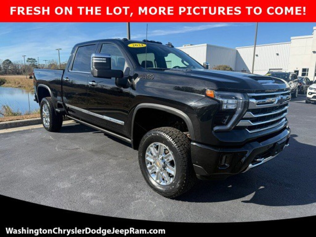 Used 2024 Chevrolet Silverado 2500 HD High Country Truck Crew Cab