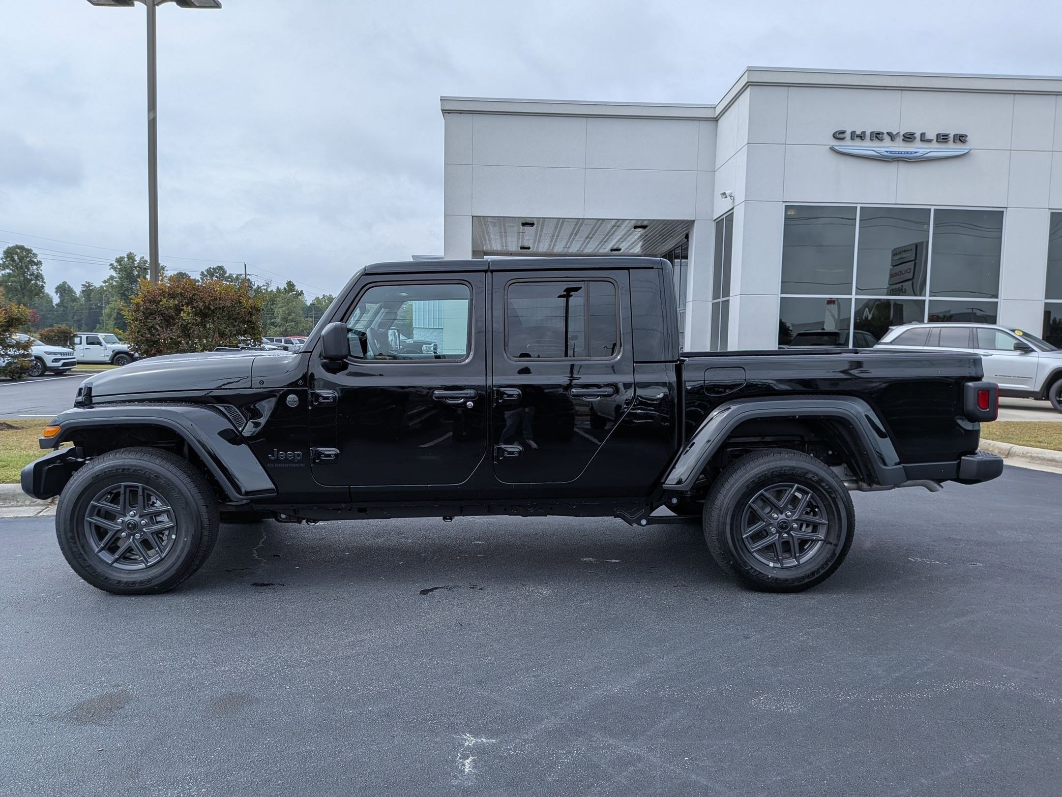 2025 Jeep Gladiator Sport S - Photo 8