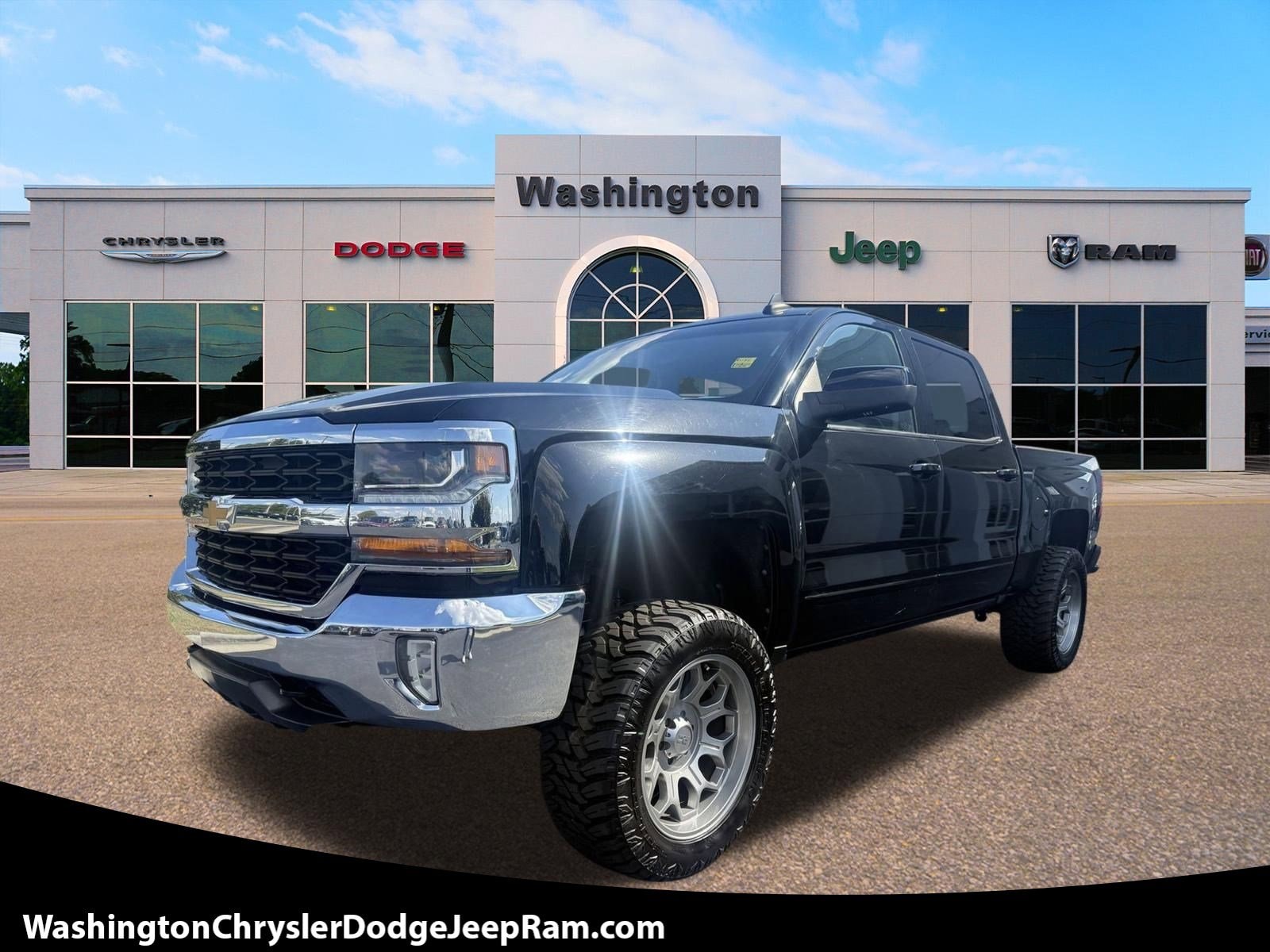 2017 Chevrolet Silverado 1500 LT 4X4 Crew Cab Short Box's photo