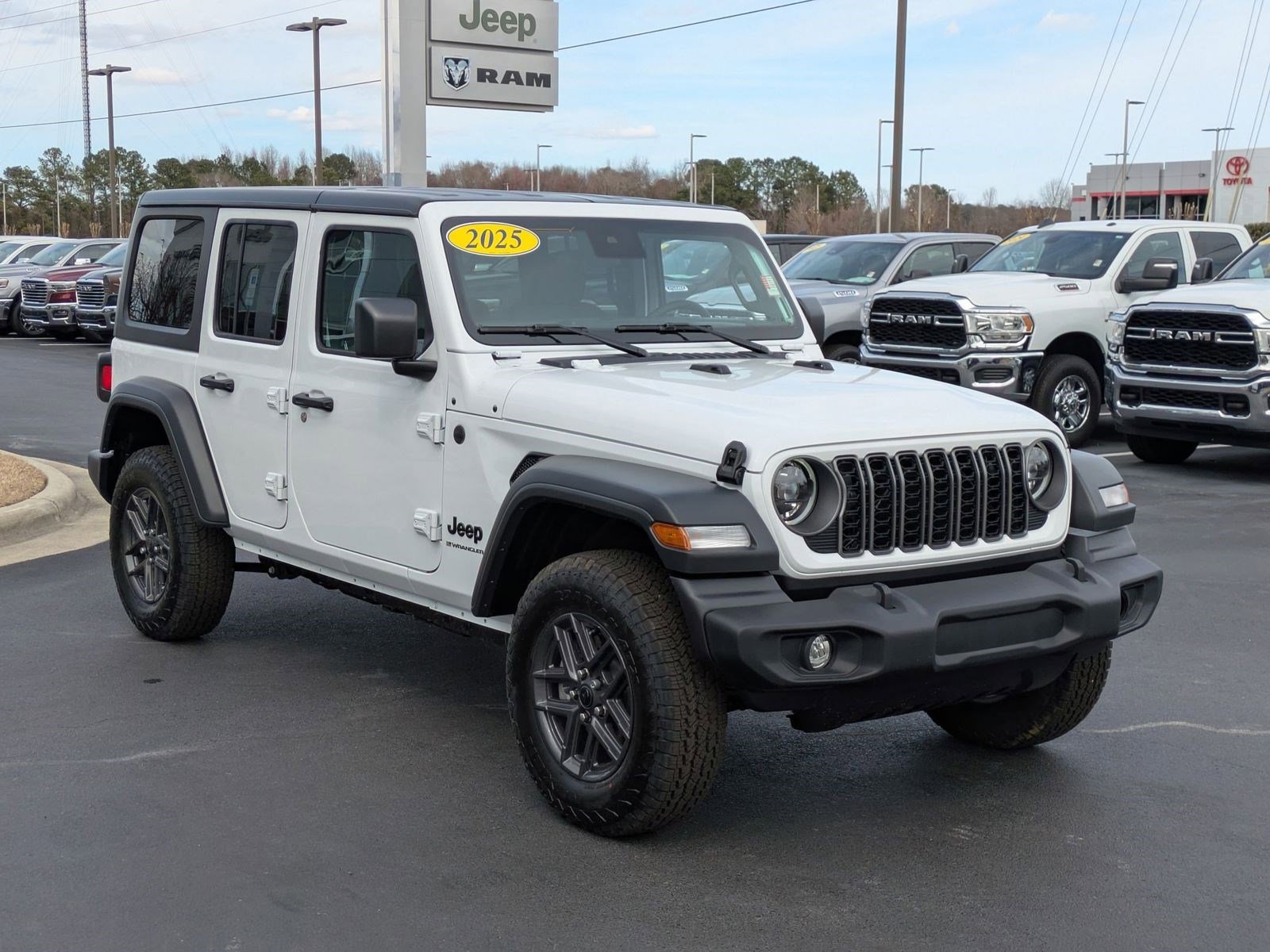 2025 Jeep Wrangler Sport photo 3