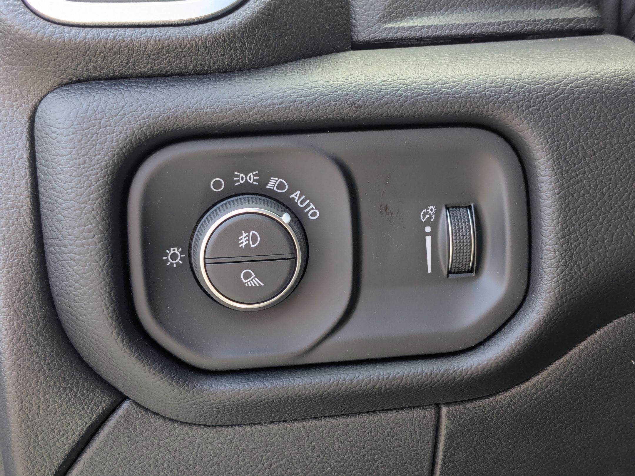 2026 RAM 2500 Big Horn - Photo 15