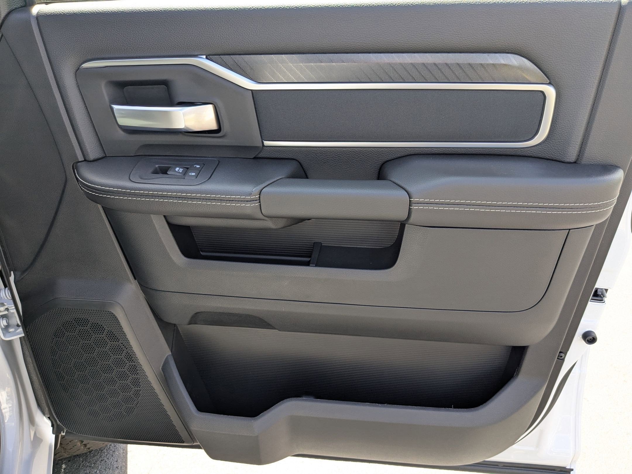 2026 RAM 2500 Big Horn - Photo 37