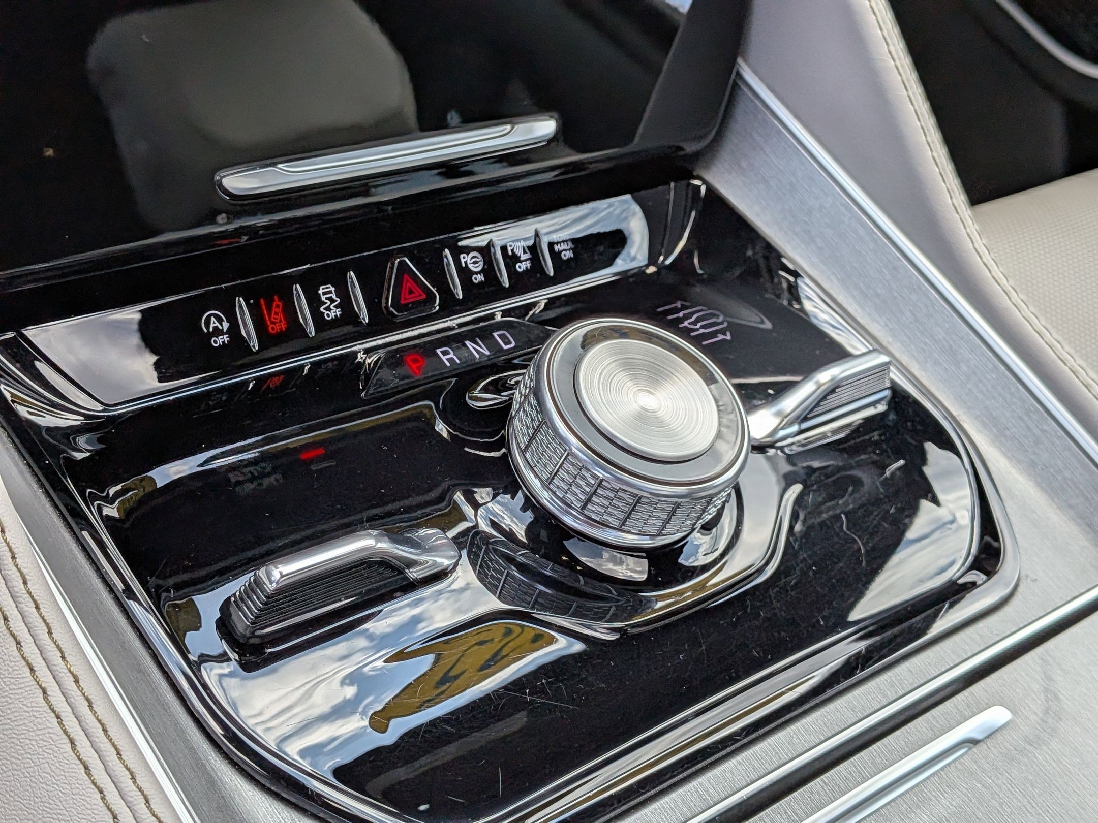 2025 Jeep Wagoneer Series III - Photo 16