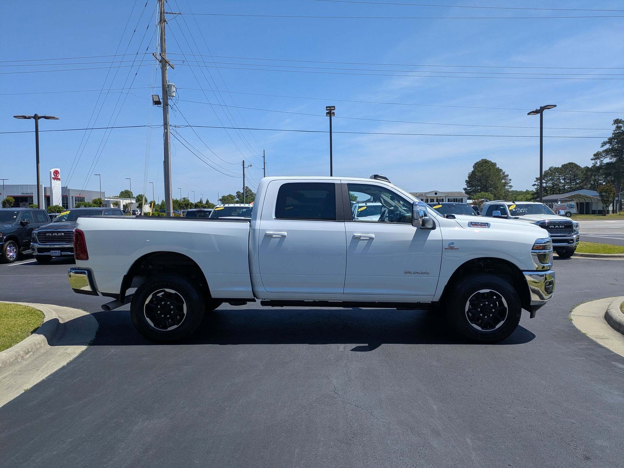 2025 Ram 2500 Laramie photo 4