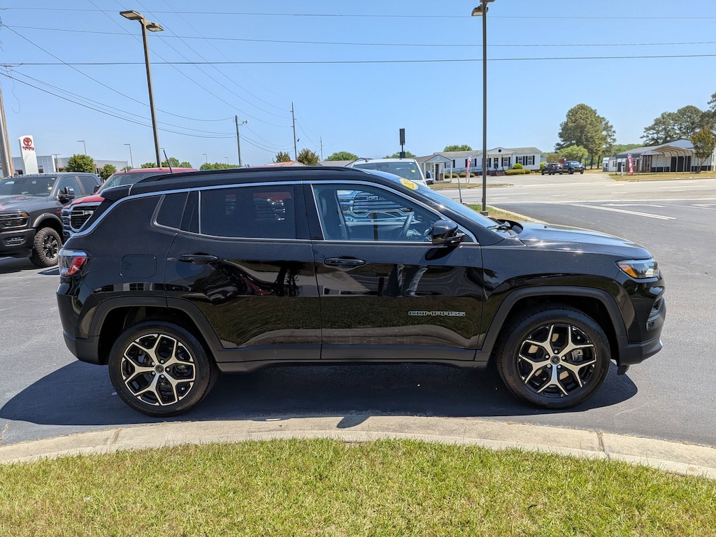 Used 2025 Jeep Compass Limited SUV