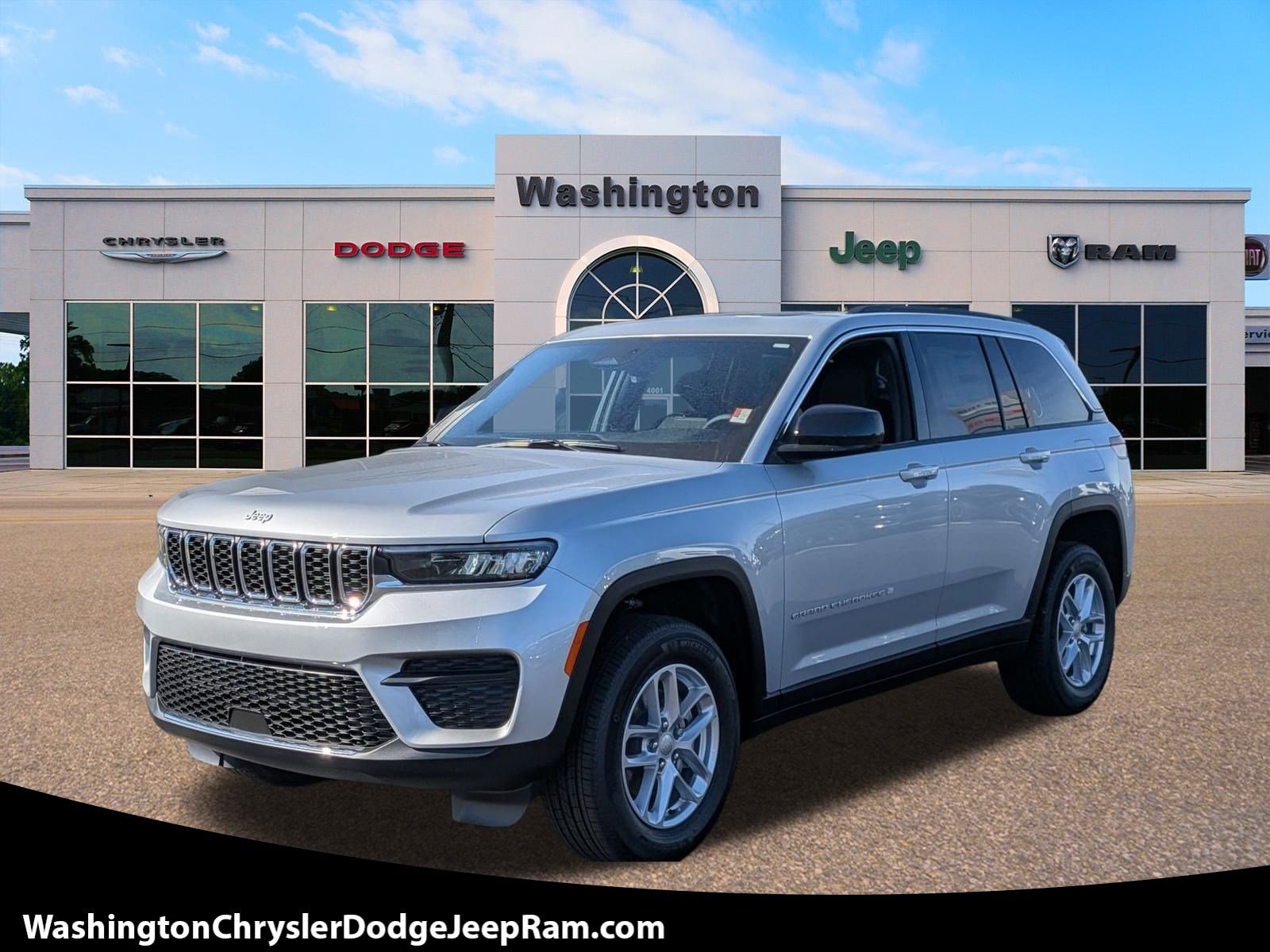 2025 Jeep Grand Cherokee Laredo's photo