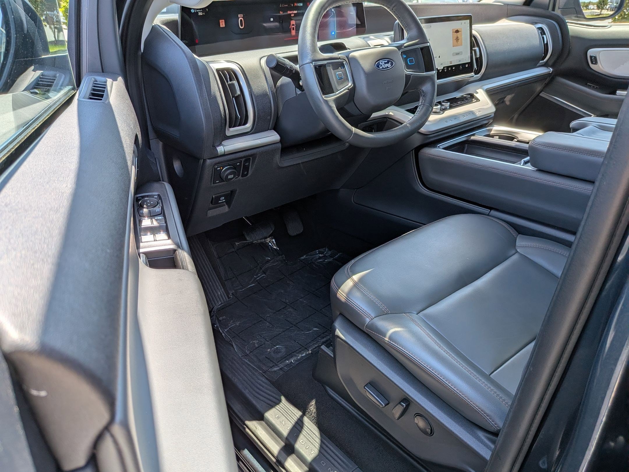 2025 Ford Expedition Active - Photo 11