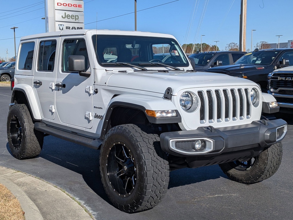 Used 2022 Jeep Wrangler Unlimited Sahara SUV