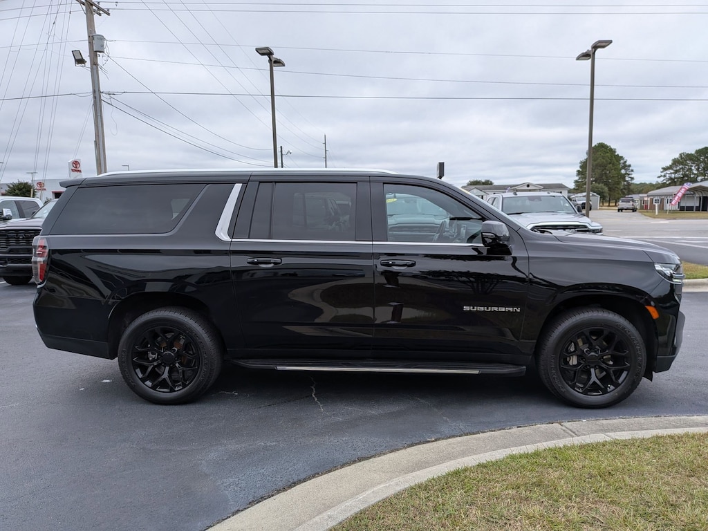 Used 2023 Chevrolet Suburban LT SUV