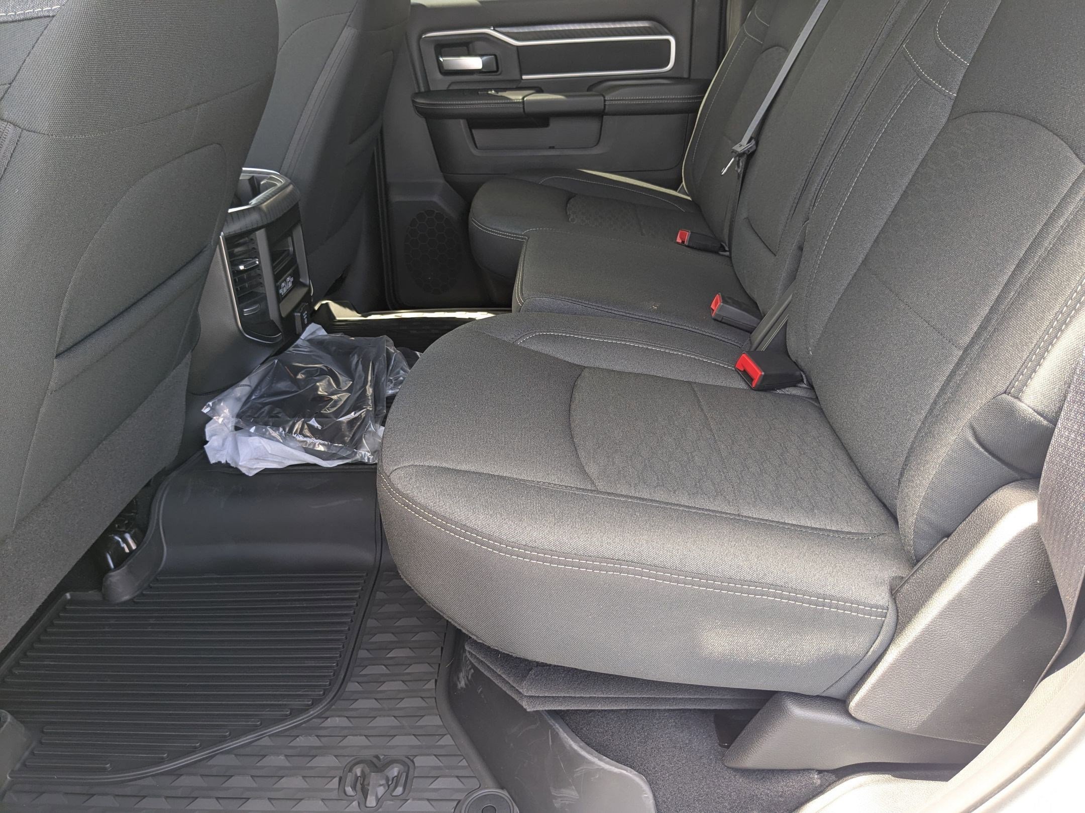 2026 RAM 2500 Big Horn - Photo 30