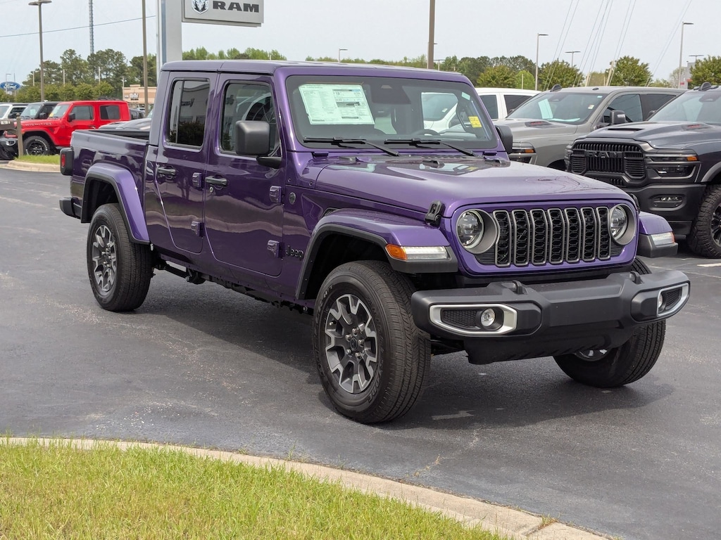 New 2026 Jeep Gladiator Sport Pickup