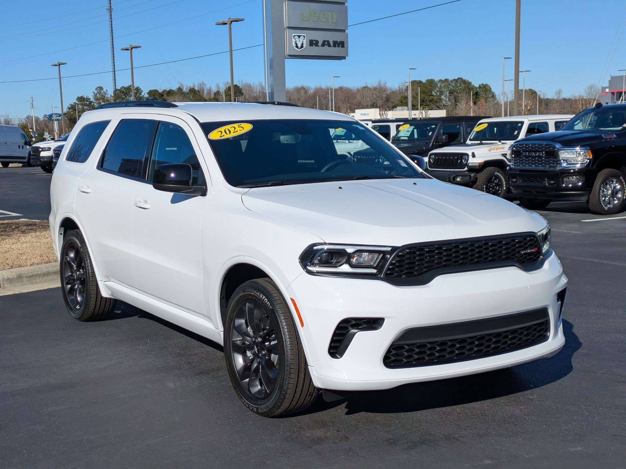 2025 Dodge Durango GT photo 3