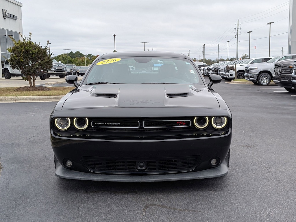 Used 2016 Dodge Challenger R/T Scat Pack Coupe