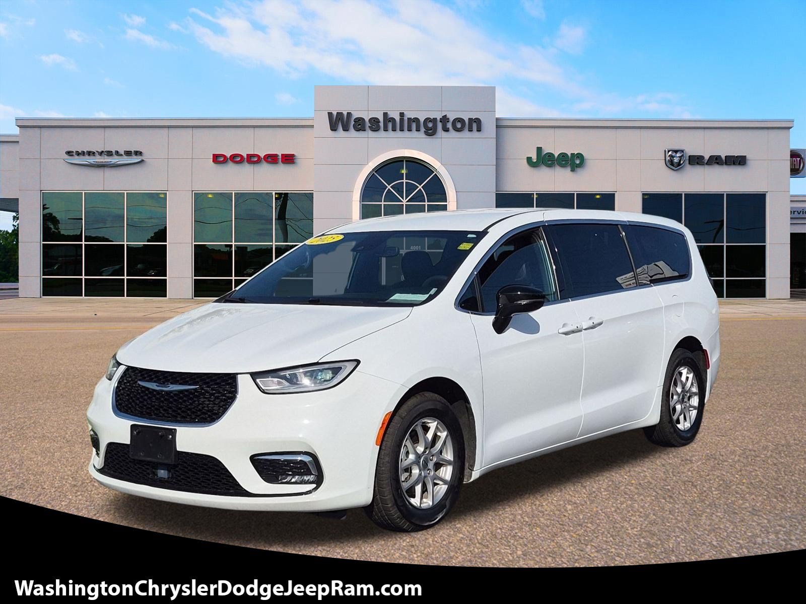 Bright White Clearcoat 2025 Chrysler Pacifica Minivan Front-Wheel Drive Automatic