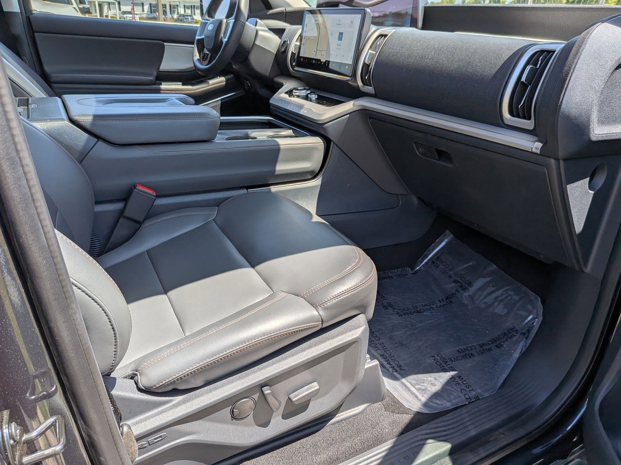 2025 Ford Expedition Active - Photo 23