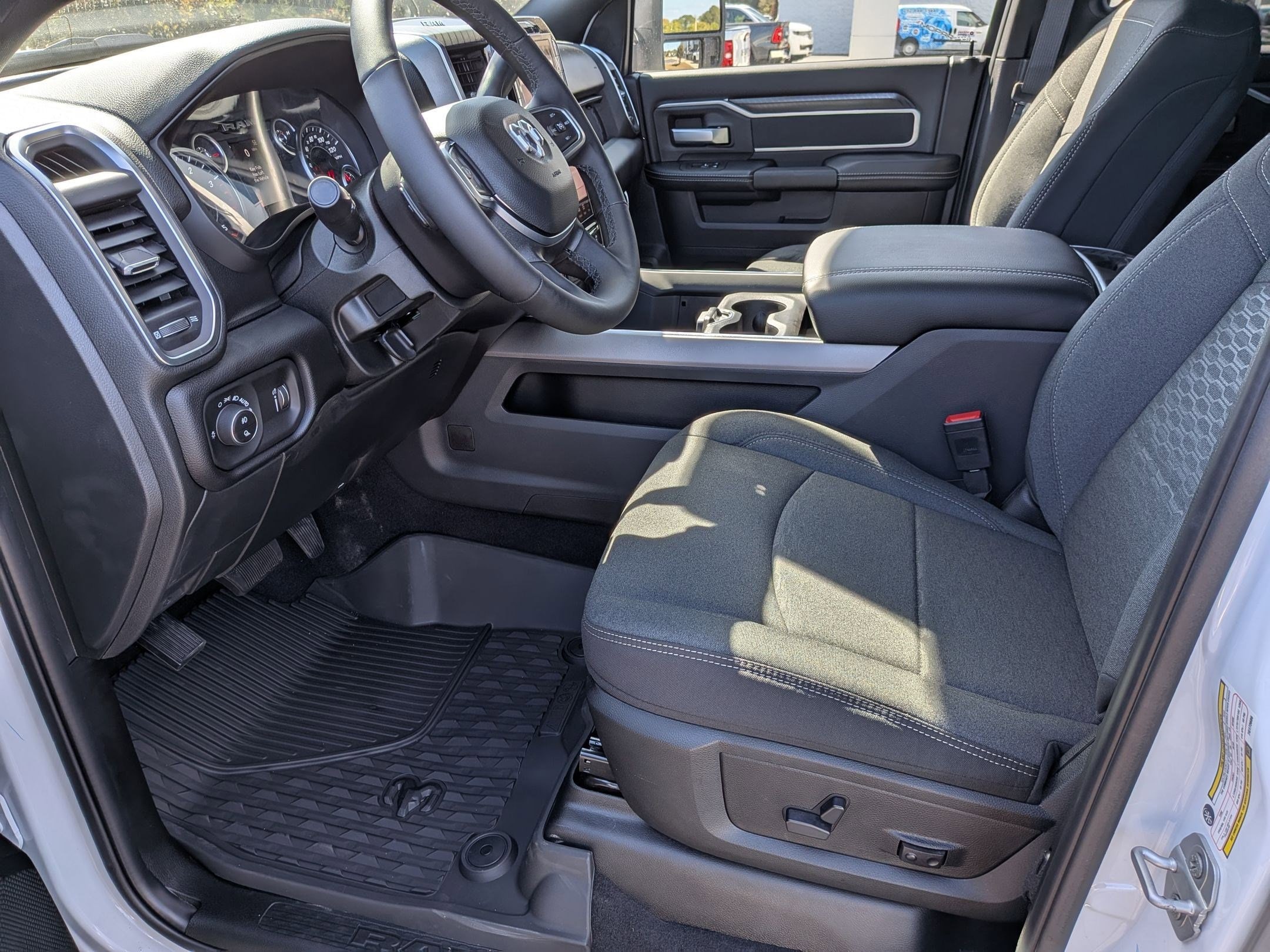 2026 RAM 2500 Big Horn - Photo 12