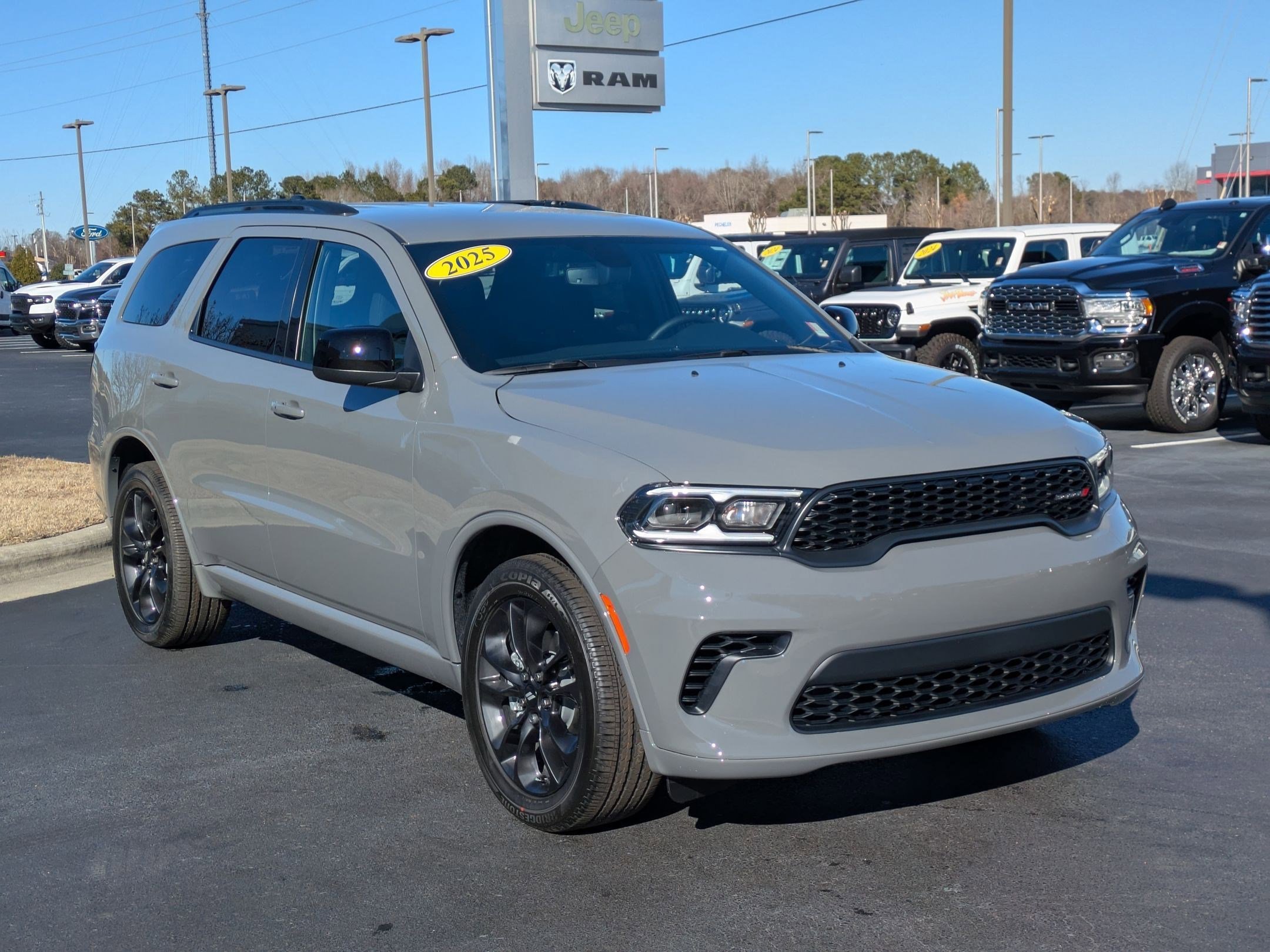 2025 Dodge Durango GT Sport photo 3