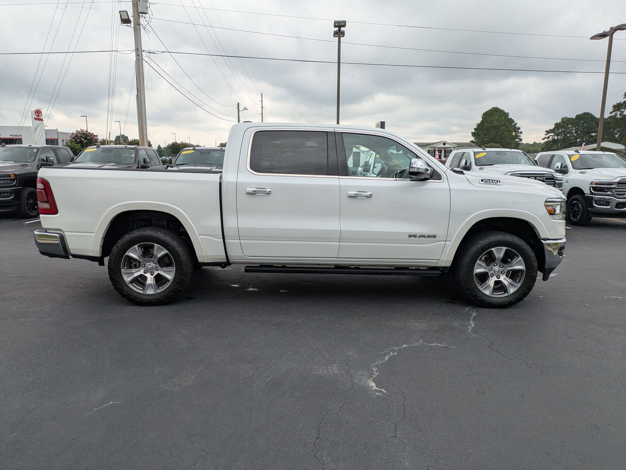 2020 Ram 1500 Laramie photo 4