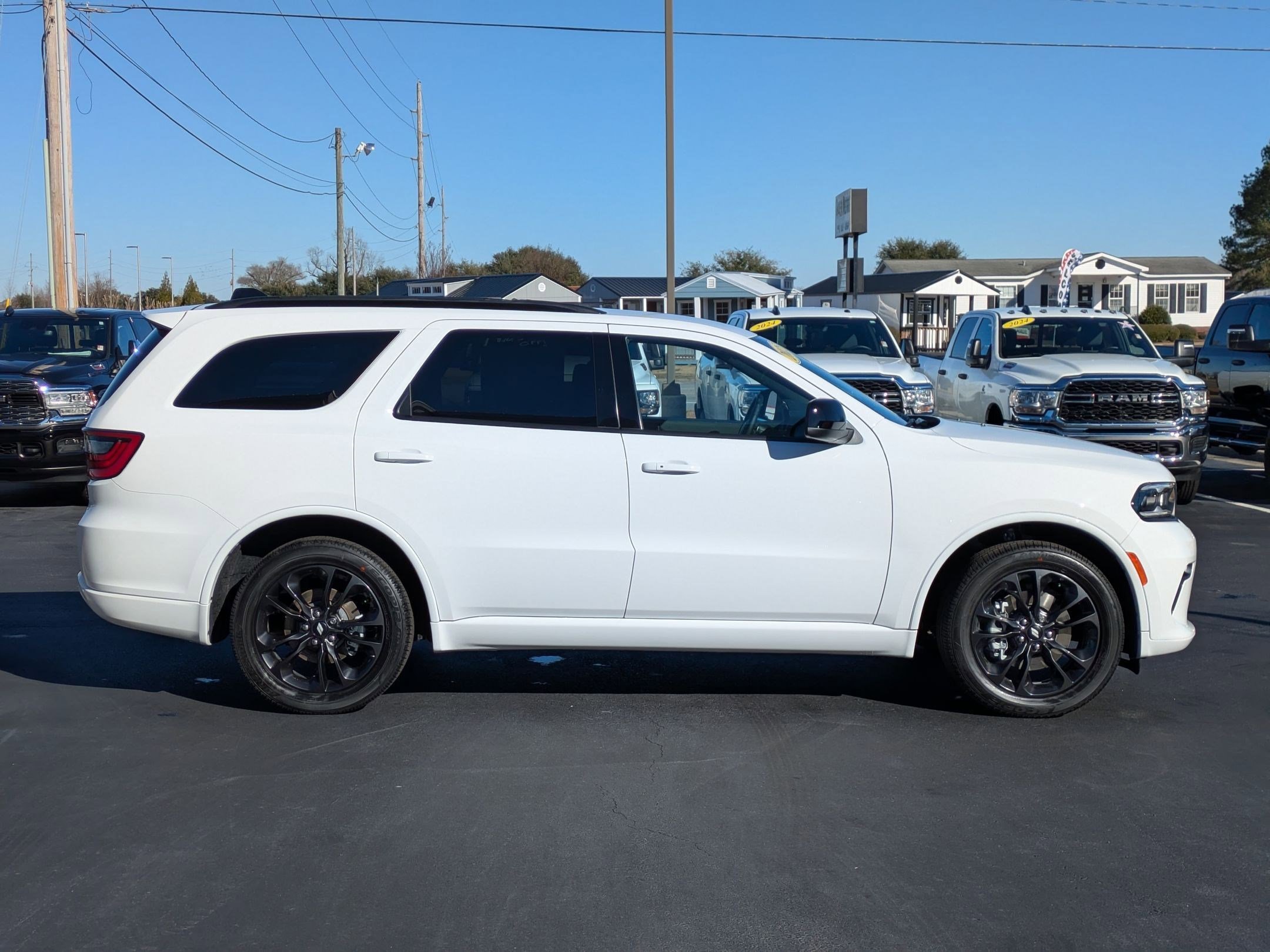 2025 Dodge Durango GT photo 4