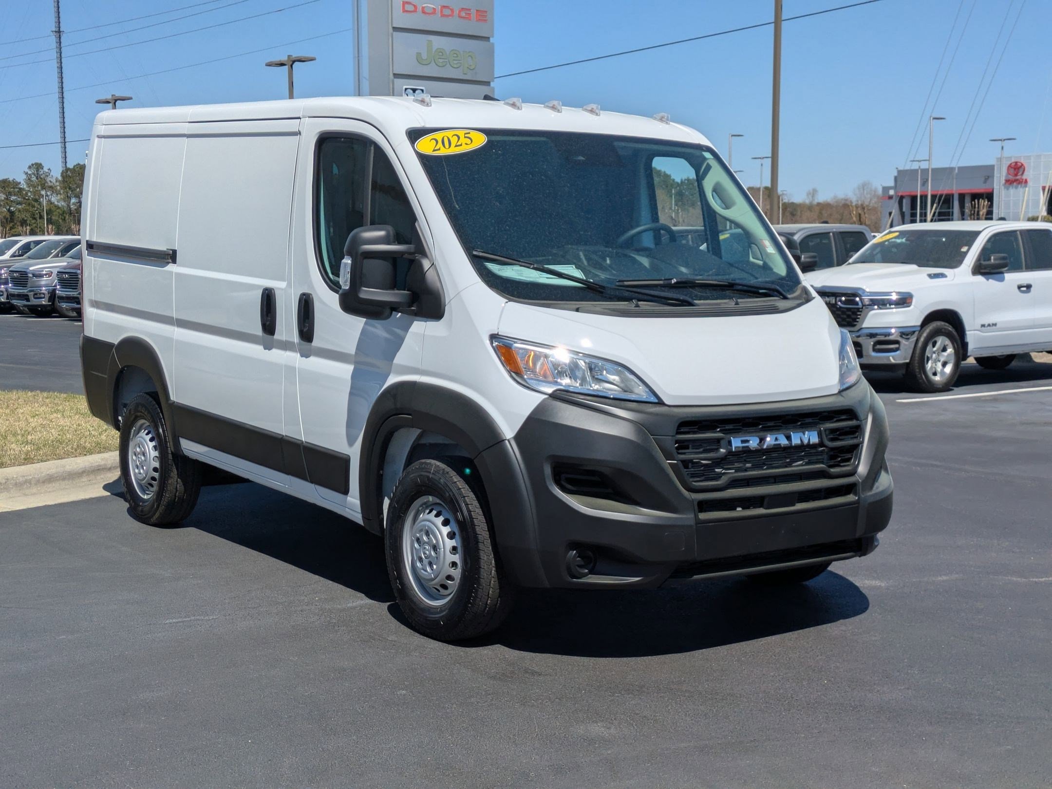 2025 Ram ProMaster 1500 photo 3