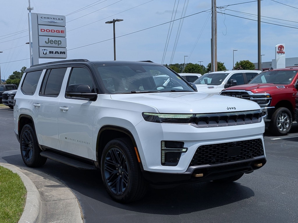 New 2026 Jeep Grand Wagoneer Base Sport Utility
