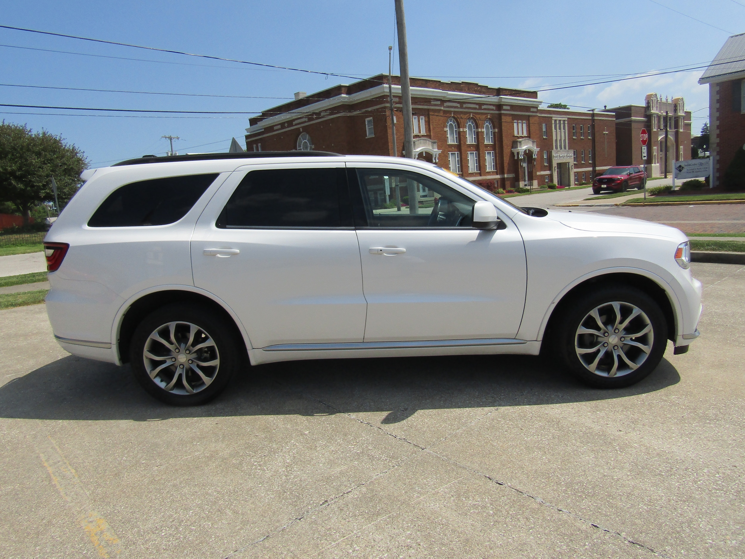 Used 2018 Dodge Durango SXT Plus with VIN 1C4RDJAG8JC371081 for sale in Washington, IN